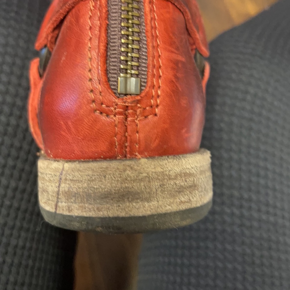 Frye zip up boots - Picture 6 of 9